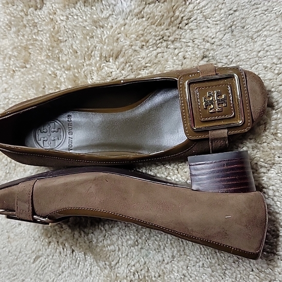 Tory Burch Brown Loafers with 1 inch heel. Good for casual or formal. - Picture 3 of 4